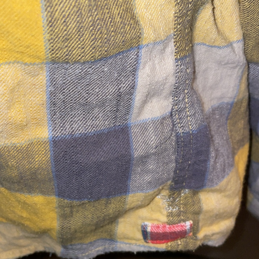 FREE with Purchase‼️ American Eagle Outfitters Flannel🦅 💛🩶🤍 - Picture 10 of 12